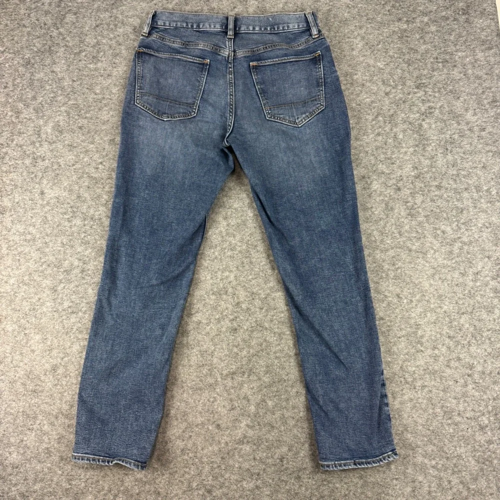 Banana Republic Travel Jean Mens 32x30 Athletic Fit Light Blue 875054-04 Denim